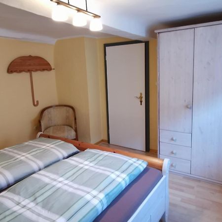 Ferienhaus Vom Bahratal Хаузен Экстерьер фото