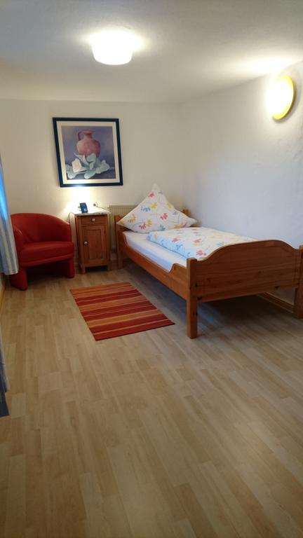 Ferienhaus Vom Bahratal Хаузен Экстерьер фото