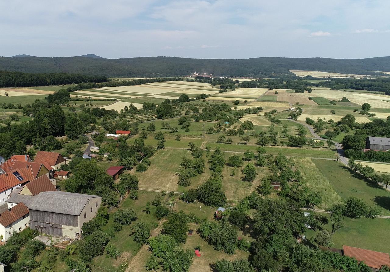Ferienhaus Vom Bahratal Хаузен Экстерьер фото